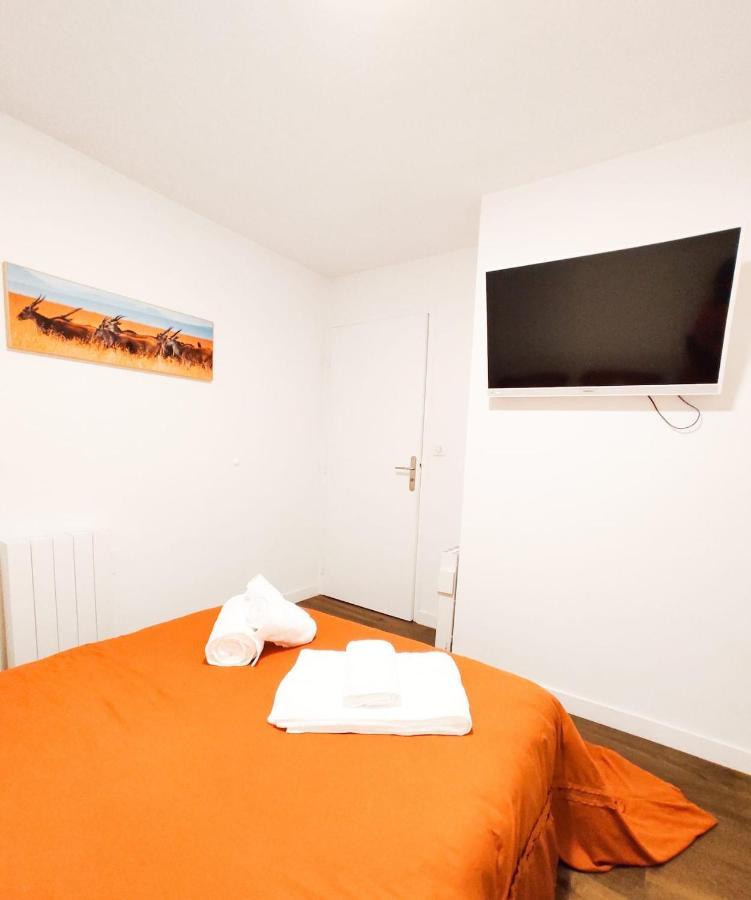 T3 Au Centre Ville Avec Balcon, Parking Gratuit Quimper Exterior foto